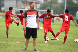 Ông Tây đặc biệt nhất tuyển Việt Nam có gì đáng chú ý?