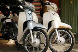 Honda Super Cub đời 2013 tại Việt Nam giá ngang SH