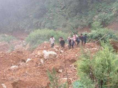 Sạt lở ở Yên Bái: Tìm thấy 19 người, 17 người đã chết