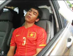 Huy Hoàng mất bạc tỷ sau nghi án 'phê thuốc lái xe'