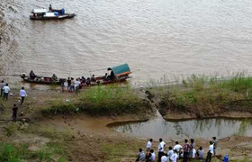 Hà Nội: Nam thanh niên nhảy cầu Thăng Long tự tử
