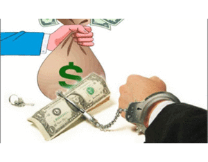 Bắt quả tang một quan chức ngành thuế 'nhận hối lộ'