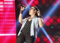 Vietnam Idol: Thí sinh hát 'hùng hục' vì quá hưng phấn