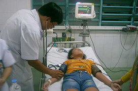 11 tuổi: Bị sốc sau khi tự mua thuốc uống