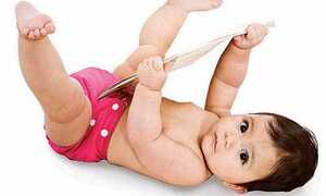 5 lỗi lớn khi thay tã vải cho bé