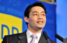 Bộ trưởng Đức gốc Việt nhận bằng ĐH Kinh tế Quốc dân