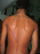 Kỷ luật Trưởng công an xã đánh dân dã man