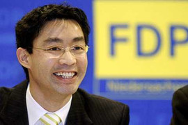 Bộ trưởng Đức gốc Việt tới Hà Nội