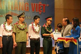 Thí sinh đạp xe 300 km nhận học bổng 3 triệu đồng