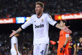 Chelsea, Man City rục rịch 'đốt tiền' vì Ramos