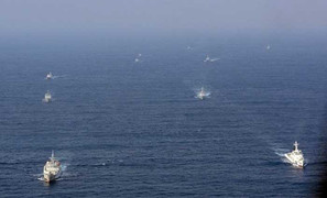 Thế giới 24h: Tàu Trung Quốc 'vây' đảo tranh chấp