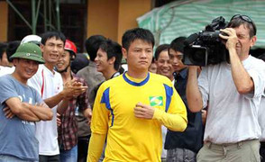 Không có chuyện tôi 'ruồng bỏ' Văn Quyến