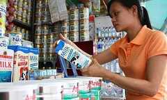 Hiệp hội sữa Việt Nam bác tin đồn trong sữa có đỉa