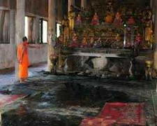 Xác định nguyên nhân cháy chùa hàng loạt