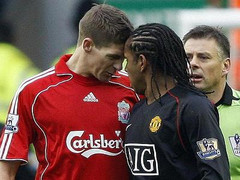 Hậu đại chiến Liverpool-MU: Hòa bình ư, còn lâu lắm