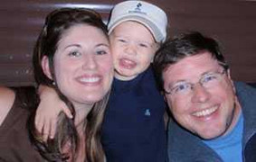 Căn bệnh bí ẩn cướp mạng sống của cậu bé 2 tuổi