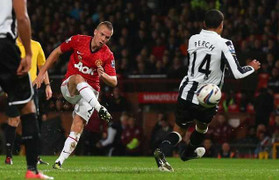 Rooney trở lại, MU hả hê tiếp đà chiến thắng