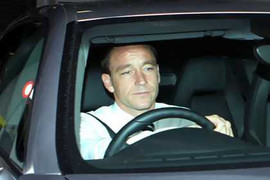 Án phạt khủng khiếp lơ lửng trên đầu John Terry
