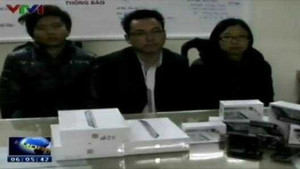 Làm giả thẻ thanh toán, 11 ngày chôm 15 tỷ đồng