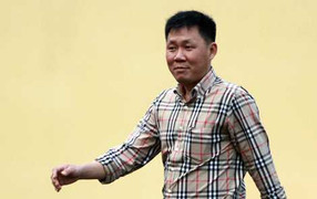 Ông bầu 'mất tích', một CLB V-League 'chết lâm sàng'