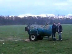 Thanh niên Nga tự chế súng đại bác