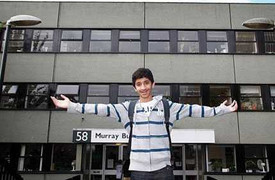 14 tuổi trở thành sinh viên đại học