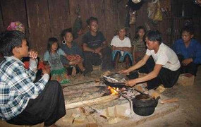 Kỷ lục về một gia đình mỗi ngày ăn hết 20kg gạo