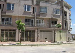 Chung cư hiện đại đồng loạt rệu rã