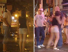 Bí ẩn thế giới chân dài trong ánh đèn màu ở phố Tây