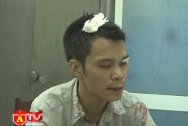 Va chạm xe khách và xe buýt, ẩu đả vỡ đầu