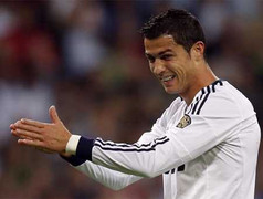 Ronaldo lập hat-trick, Real đón chờ 'Siêu kinh điển'