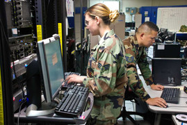 Tin tặc Trung Quốc tấn công 'vali hạt nhân' Mỹ