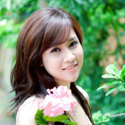 Hotgirl xinh đẹp từng học tại ngôi trường trăm tuổi