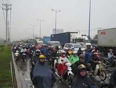 TP.HCM: Xa lộ Hà Nội tê liệt gần 7 giờ đồng hồ