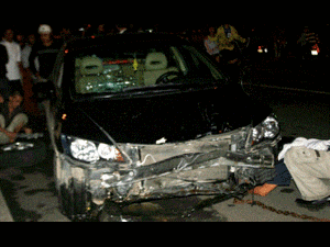 Bị 'hung thần' đâm, 4 người thương vong