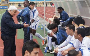 Hai đội bóng nhà bầu Kiên giải thể?