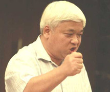 12 tháng trước, bầu Kiên cướp diễn đàn, gây sốc thế nào