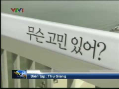 Câu hỏi ngộ nghĩnh trên cây cầu 'tự tử' của Hàn Quốc