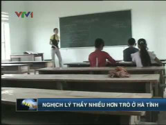 Nghịch lí thày nhiều hơn trò ở Hà Tĩnh