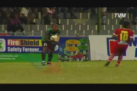 Thủ môn ghi bàn từ khoảng cách... hơn 100m