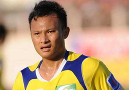 Cầu thủ Việt thành nạn nhân của bệnh... đổ thừa