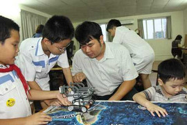 Doanh nhân trẻ và giấc mộng cường quốc robot VN