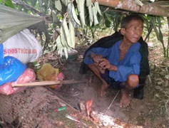 Ly kỳ “người rừng” sống cô độc trong hang đá