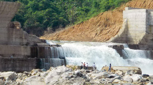 Vỡ đập thủy điện: Chưa xong đã tích nước
