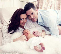 Ngôi sao nhạc Pop phải cắt bỏ vú dù khỏe mạnh