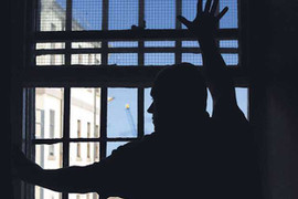 Bắt 126 cầu thủ về tội buôn ma túy