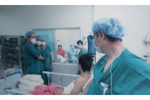 Ca ghép gan người lớn đầu tiên: Hai mẹ con đã khỏe mạnh