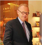 Chủ tịch Hermes đích thân giới thiệu sản phẩm ở VN