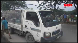 Lùi xe thiếu quan sát... cán chết người