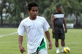 Sao Indonesia 'đỏ mặt' khi được ví với... Messi